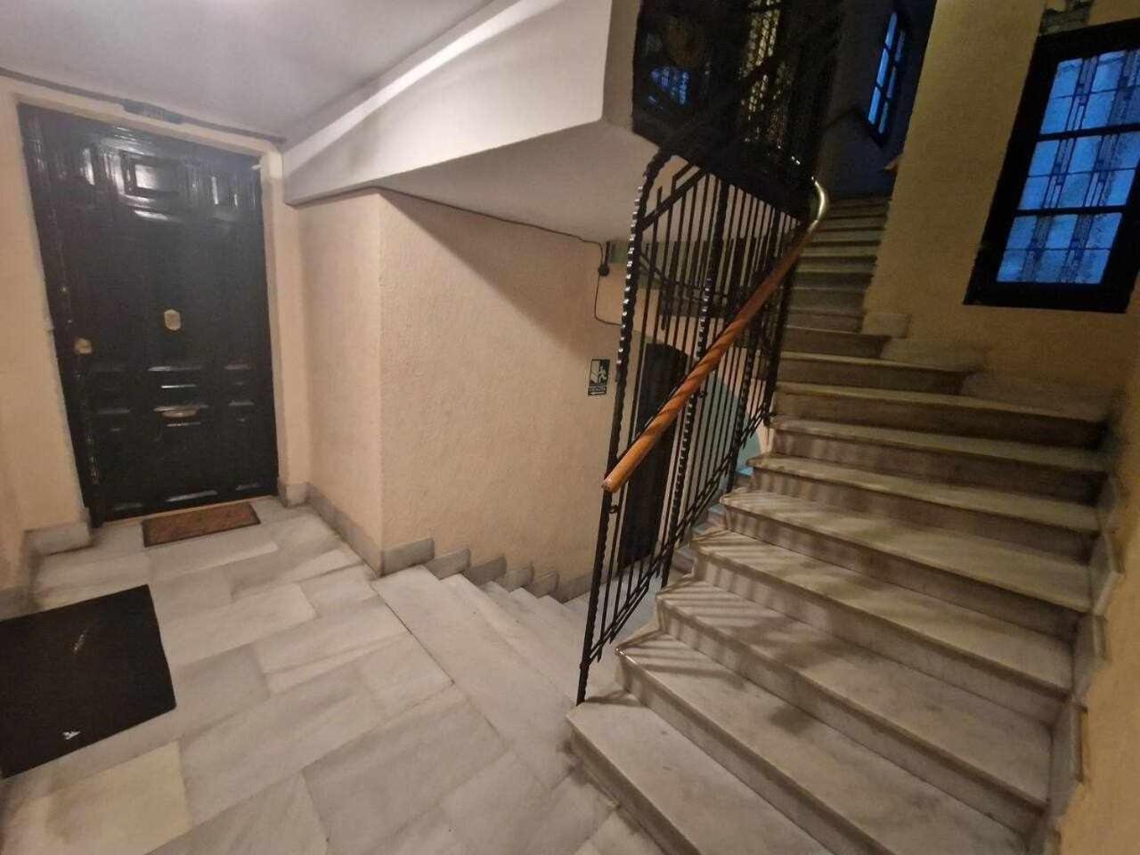 Menendez Pelayo, Loft Junto Al Retiro Apartment Madrid Bagian luar foto