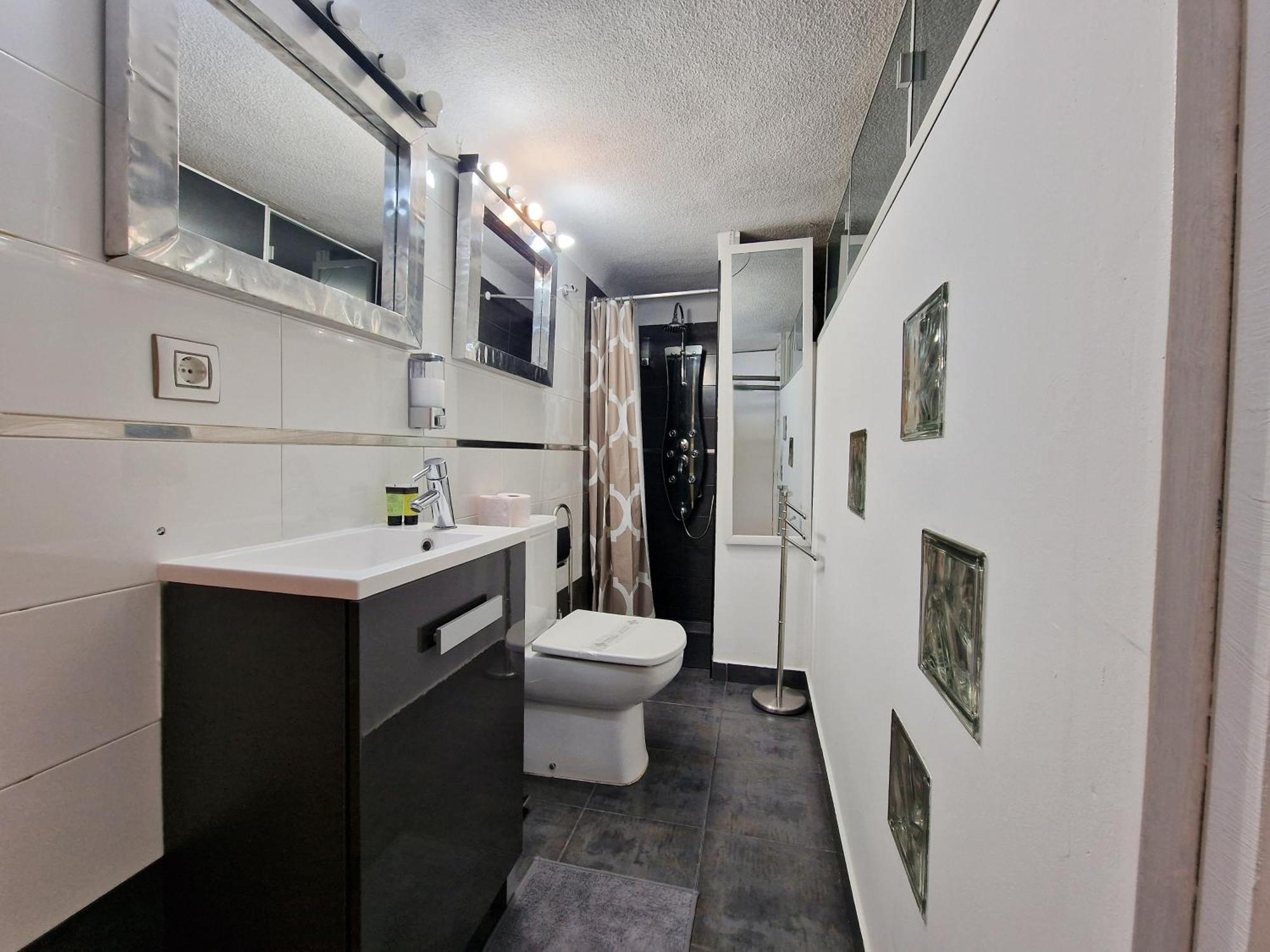 Menendez Pelayo, Loft Junto Al Retiro Apartment Madrid Bagian luar foto